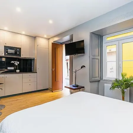 Typical Mouraria By Hosty Апартаменты *